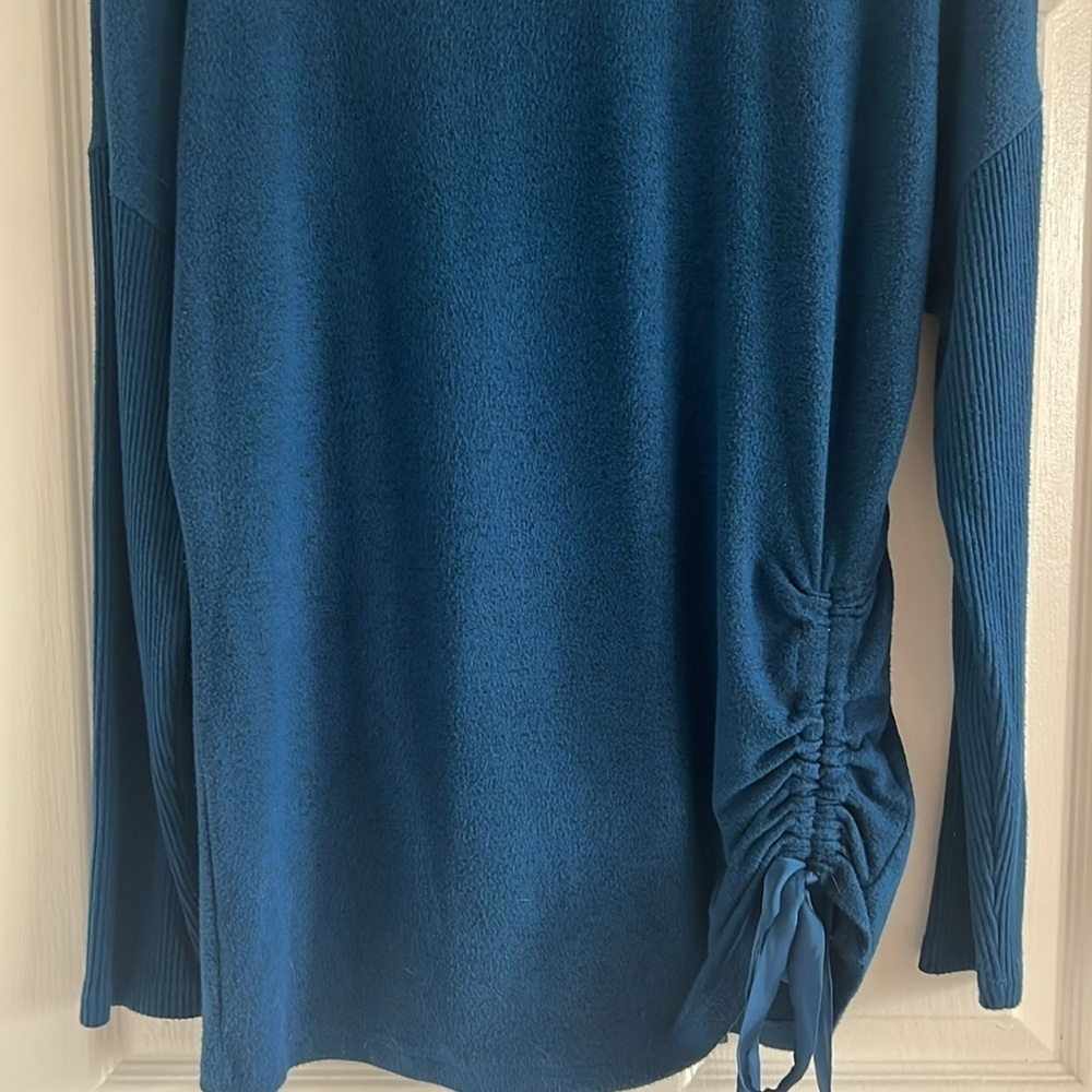 WHBM TIE-HEM PULLOVER. Blue. Slightly oversized. EUC. Size Medium. - Picture 3 of 9